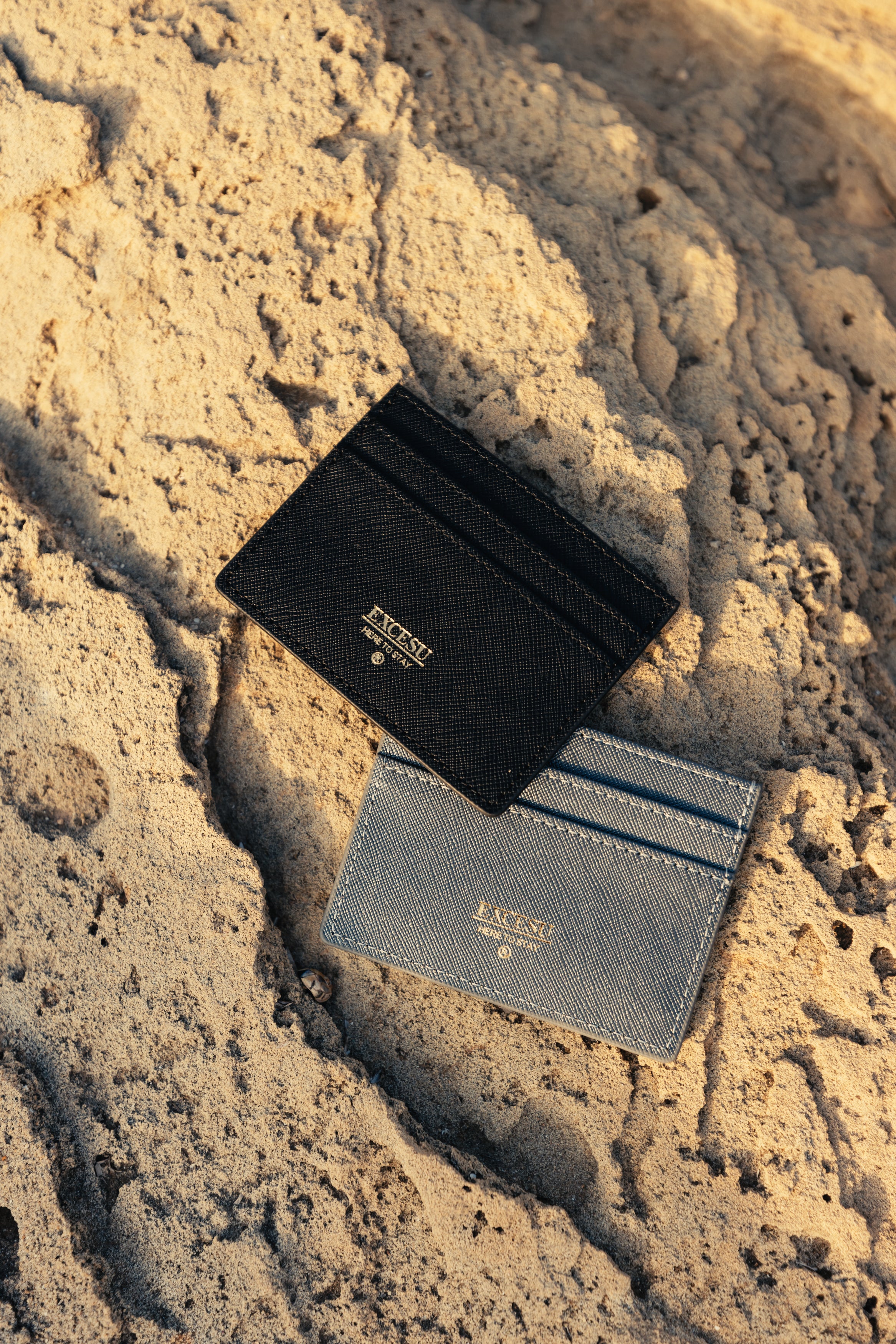 Excesu Black Card Holder