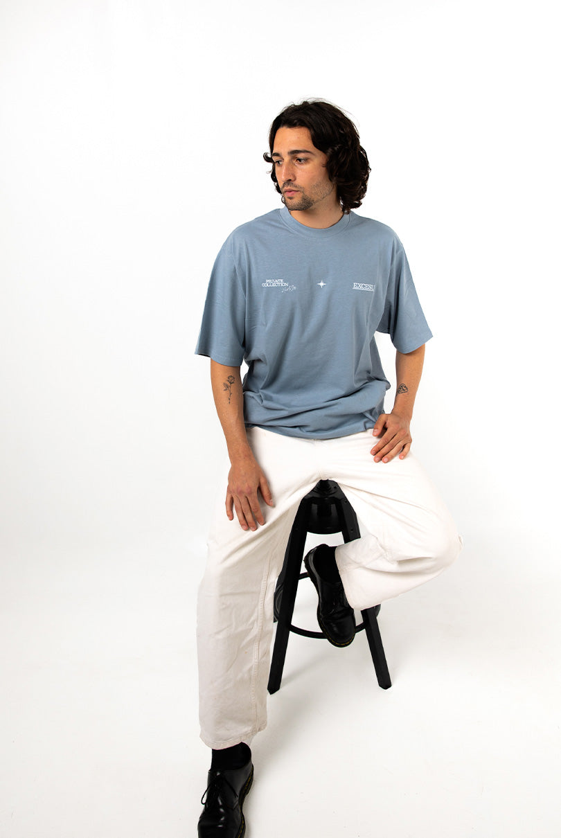 Camiseta Celeste Signature Oversize Excesu