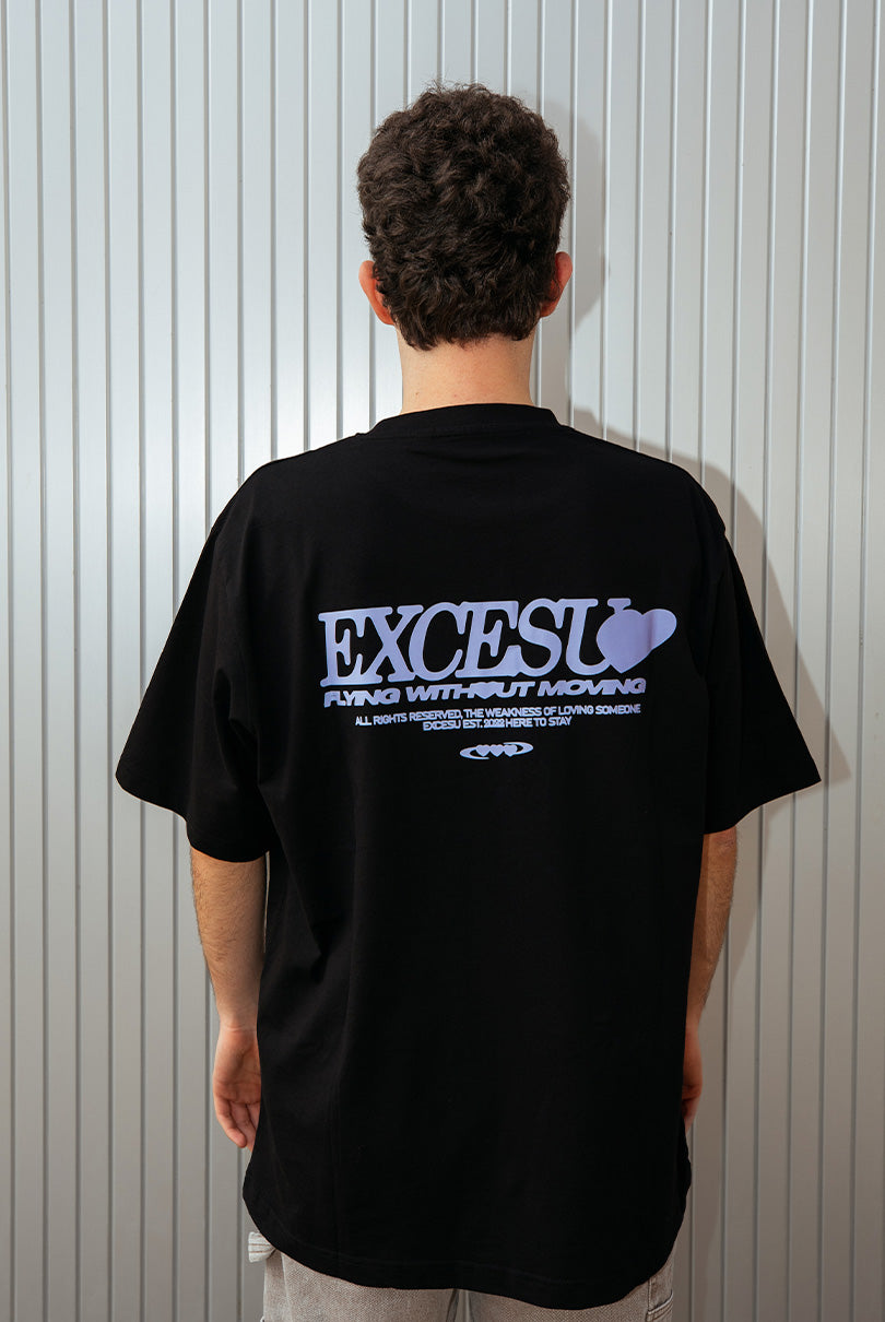 Camiseta Negra San Valentin Oversized Excesu