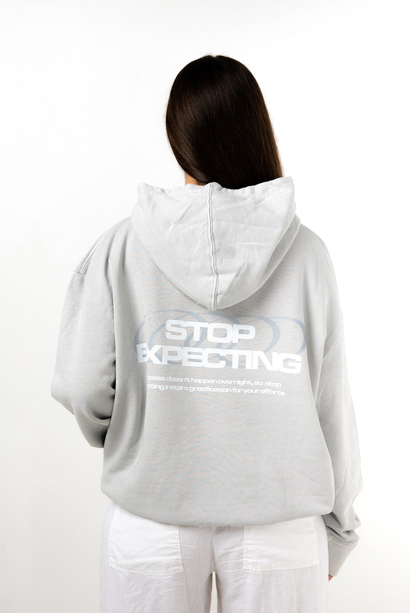 Sudadera Gris Oversized Stop Expecting Excesu