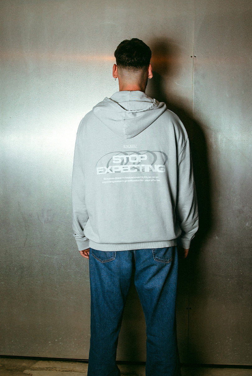 Sudadera Gris Oversized Stop Expecting Excesu